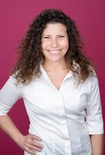 Rachel Greenwald Rhoads, Broker